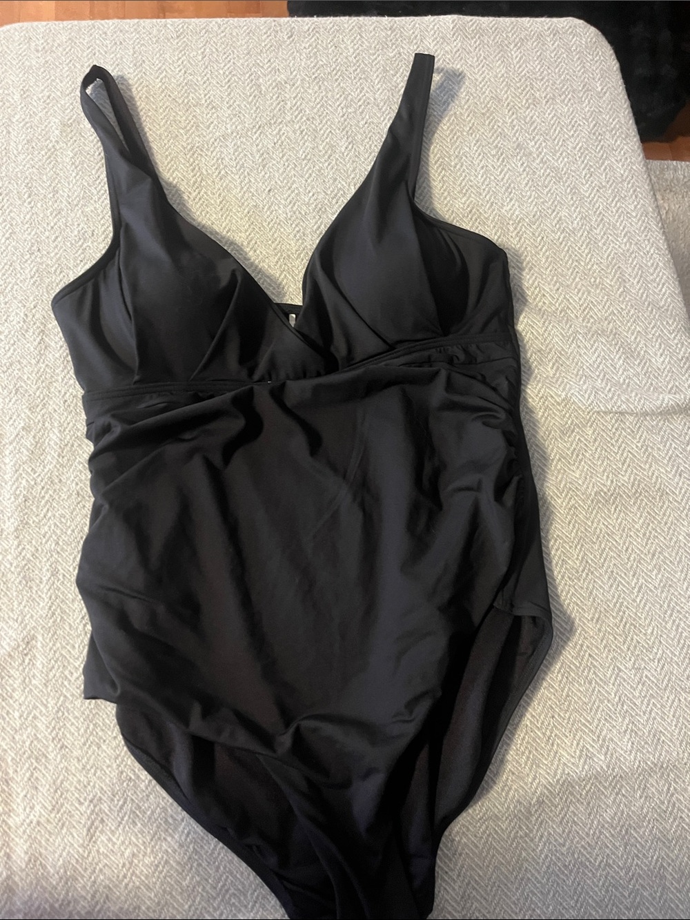 Classic Black women One-Piece Swimsuit - Comfortable Support